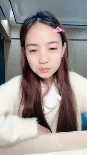 直播!新人大四学生妹需要赚点生活费和学费【沐言】甜美乖巧真清纯，素颜大尺度展示中
